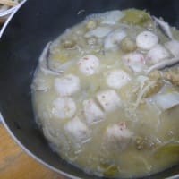 おばさんの料理教室　　イワシのつみれ鍋😀