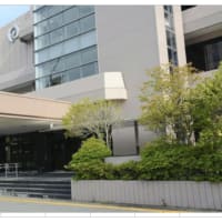 「これ何? トラブルの乱？…」　