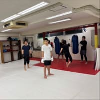 （金）▶（金）キックボクシング初級クラス19:30〜