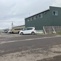 週明けのスタッフ駐車場