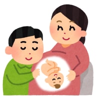 妊娠後期　お腹に耳を当てると赤ちゃんの心拍音が聞こえました