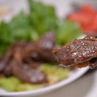 がっつり肉でも食べて