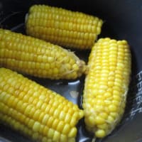 とうもろこしも炊飯器で