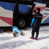 茨城県バス協会主催の雪道講習に参加しました。