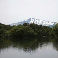 仁賀保高原巡り　新田堤からの鳥海山