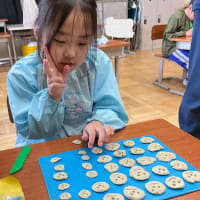 小学部３年生　図画工作：「粘土の板を立ち上げて」