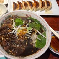 「餃子専門店　天一」の牛肉湯麺と餃子セット！