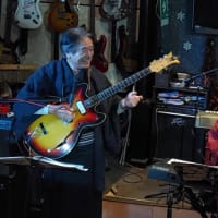 お正月は。やっぱ和服でjazzでしょ～