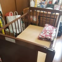 お子用ベッド組み立て！