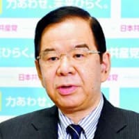 「物価高騰が続き、国民が苦境に追い込まれているもとで、軍事費の突出ぶりを異常だと思わないか」とただしました。石破氏は冒頭の答弁とともに「軍拡などという意識を持ったことは一度もない」
