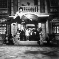 李小龍的最佳電影〜精武門⑫（大結局）いま精武英雄が上海の夜空に飛翔する！