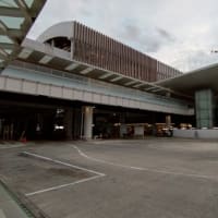 新潟駅前で