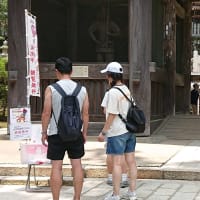 2025年7月6日（日）筑波山神社の風景、猛暑で熱中症予防の為か人では少なく目だが山好きは山頂を目指す