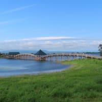高山稲荷神社から鶴の舞橋へ