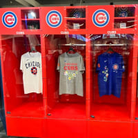 【熱狂のMLB東京シリーズ2025】ドジャーズVSカブス、東京ドームのMLB グッズ売り場が激混みで大変なことになってます！ 
