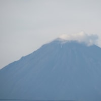 まるで梅雨明けの様な富士山