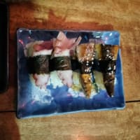 昨夜は、スシレストランで　食事。