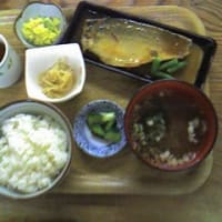鳥取駅前のスーパー居酒屋「大善」の海鮮丼