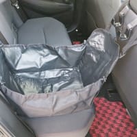 マイカー後席の荷崩れ防止バッグ