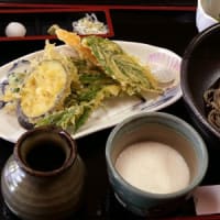 心打亭の蕎麦と水車