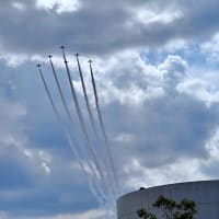 太陽の塔とブルーインパルス ‐