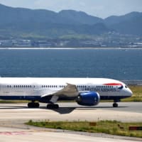 BRITISH AIRWAYS. Boeing 787-8 Dreamliner (G-ZBJI) 24/R アプローチ 
