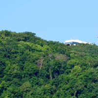 2025.06.29(日)AM06:32の藻岩山・平和祈念塔・手稲山・三角山・円山