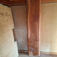 大黒柱と小黒柱（恵比寿柱）