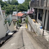 川崎市岡上付近の急坂を巡る②〜斜度42°はすごい