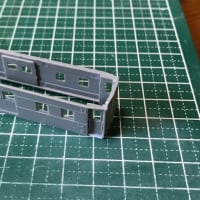 GM社のエコノミーキット(客車)を作る。
