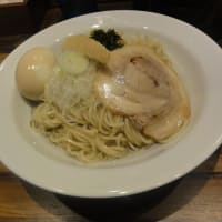 中山道・蕨宿・景観建築物に有るラーメン店（安打食堂）！雰囲気有りますね。