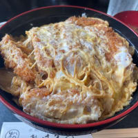 大正元年から続くカツ丼爆盛りの店