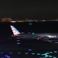羽田空港夜撮ー３（American,Korean）