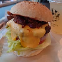 羽田空港で絶品なハンバーガーどうでしょう