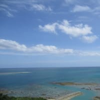 沖縄の海は美しい！残波岬から東シナ海を堪能しました・・・気分爽快、パワーとエネルギーをいただくことが出来ました
