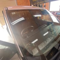 トヨタ サーフ　日産　サクラ　