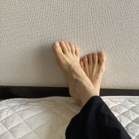 脳と手の甲ストレッチで”腰“曲げれました。I can now bend my waist by stretching my brain and the back of my hand.