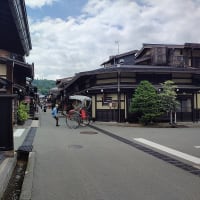 朝の高山市内