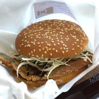 カレイバーガーいただきました！