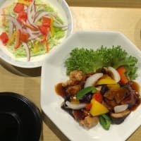 鶏と野菜の黒酢あん・レストラン樹林本日のランチ