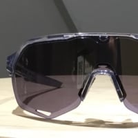 100%アイウェア度付き可能なニューカラーが再入荷しました。野球、ロードバイク