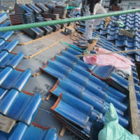 屋根瓦　葺き替え工事