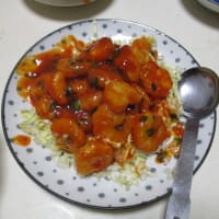 質素に少量-今日も元気----エビチリ、日向夏、デコポン、鮭の干物、竹輪、カレーうどん、カレーライス、雑炊