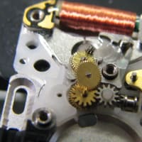 イヴサンローランクオーツ時計とセイコー自動巻きダイバーウォッチ、セイコードルチェを修理です