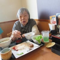 外食に行ってきました♬　白梅の森より
