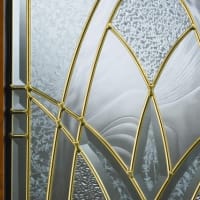 ステンドグラスのリフォームドア　三協アルミ「ノバリスＧ９５」　綺麗です！