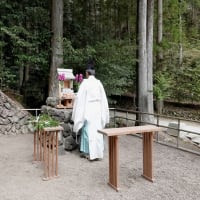水子の祠では　毎月3日　午前11時から供養を行っています。（自然社本宮）