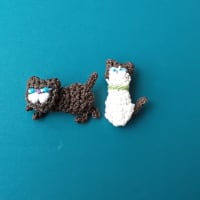 ニットマルシェに掲載されている猫ブローチを編みました