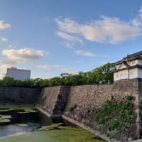 大阪城、晴れ。