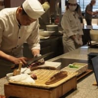 貧乏にも贅沢にも慣れ親しんではいけない。